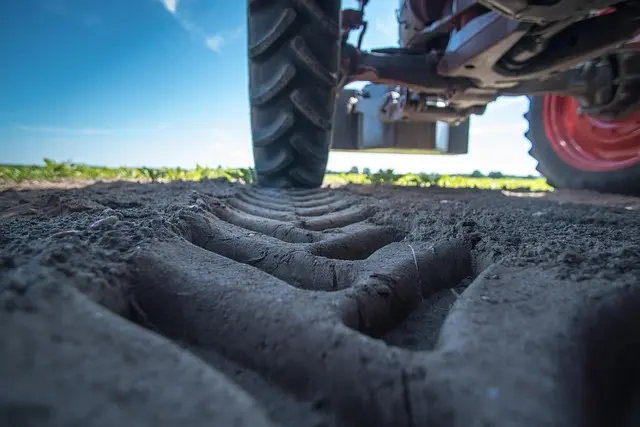 Comment Utiliser un Semoir Agricole pour Optimiser Votre Semis