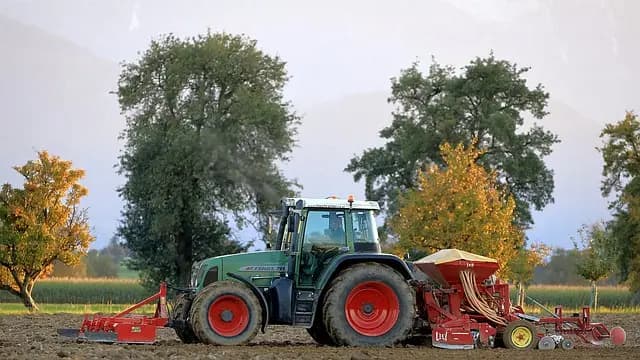 Comment Choisir le Semoir Agricole Parfait pour Vos Cultures