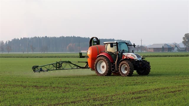 Les Éléments Essentiels d'un Semoir Agricole Performant